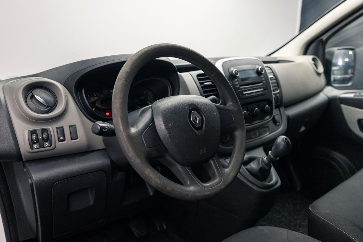 renault-trafic-2015-diesel-1598cc