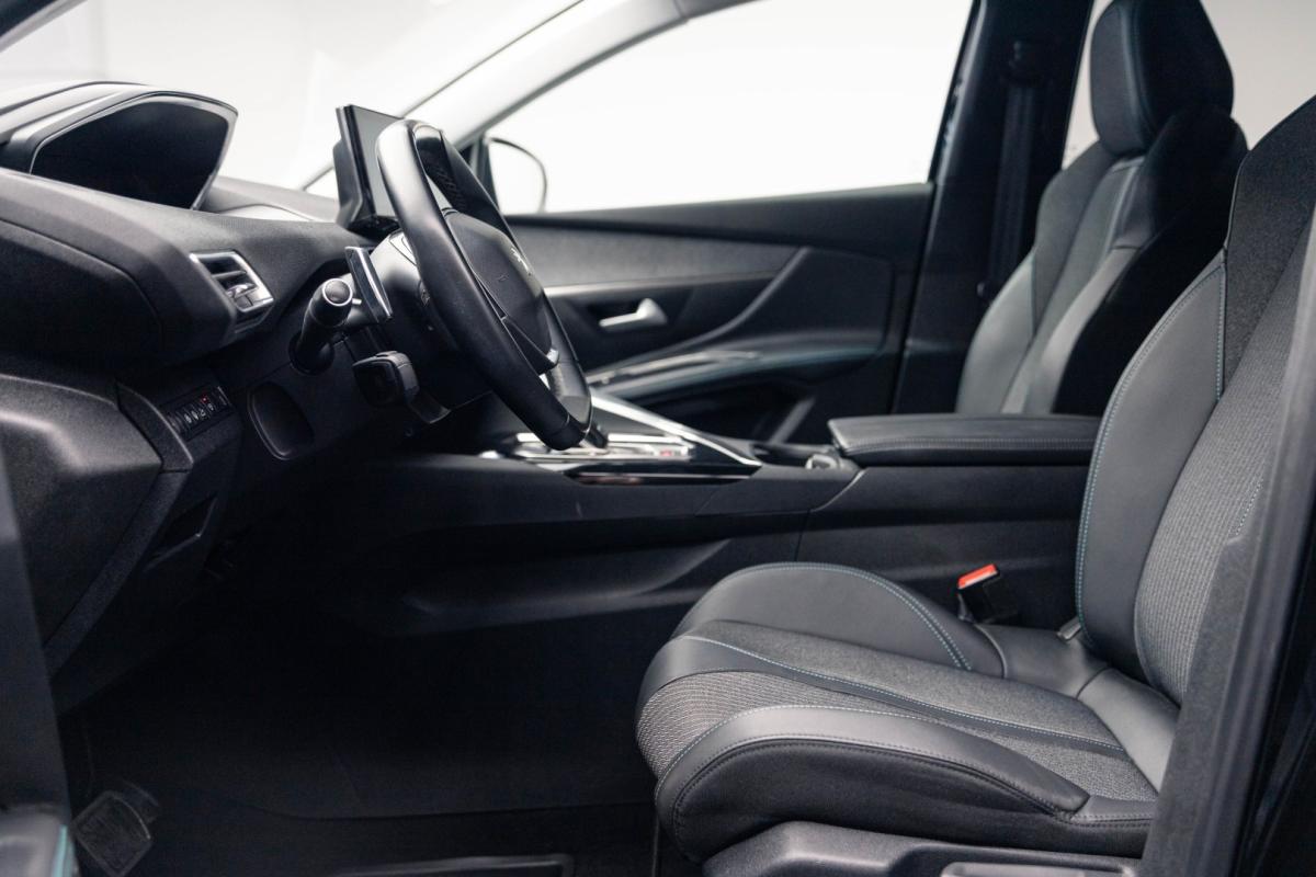 peugeot-5008-2021-diesel-1499cc