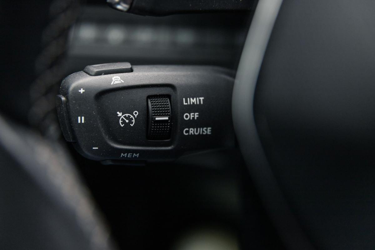 peugeot-5008-2021-diesel-1499cc