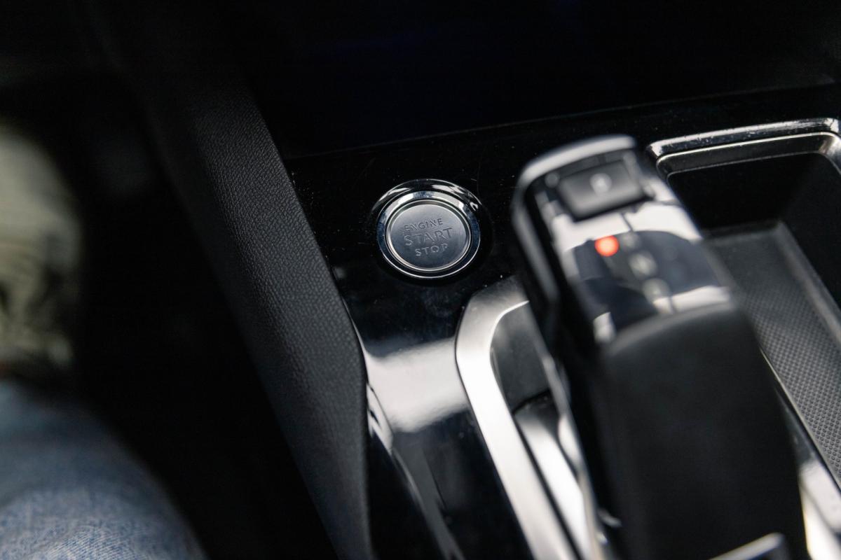peugeot-5008-2021-diesel-1499cc