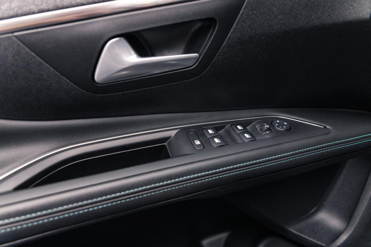 peugeot-5008-2021-diesel-1499cc