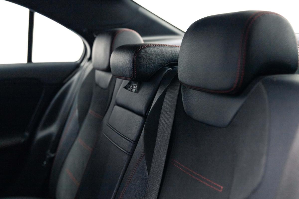 mercedes-benz-classe-a-2023-hibrido-1332cc