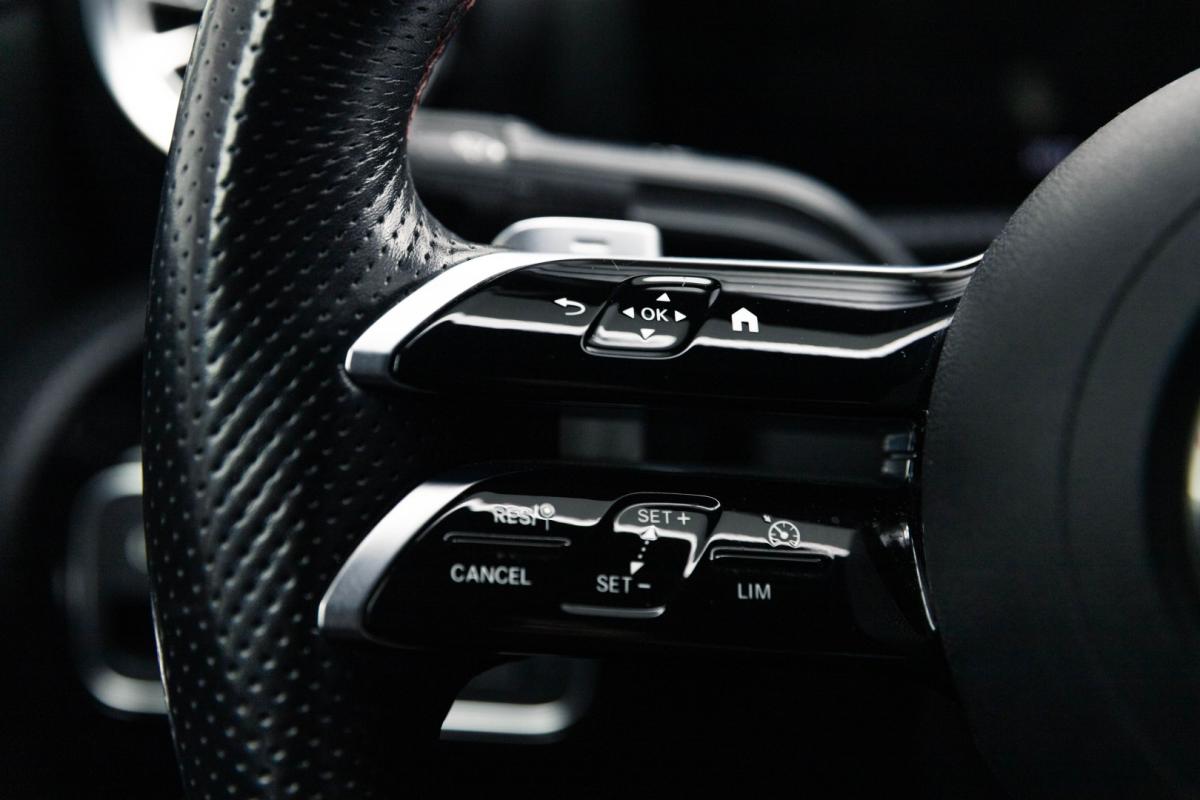 mercedes-benz-classe-a-2023-hibrido-1332cc