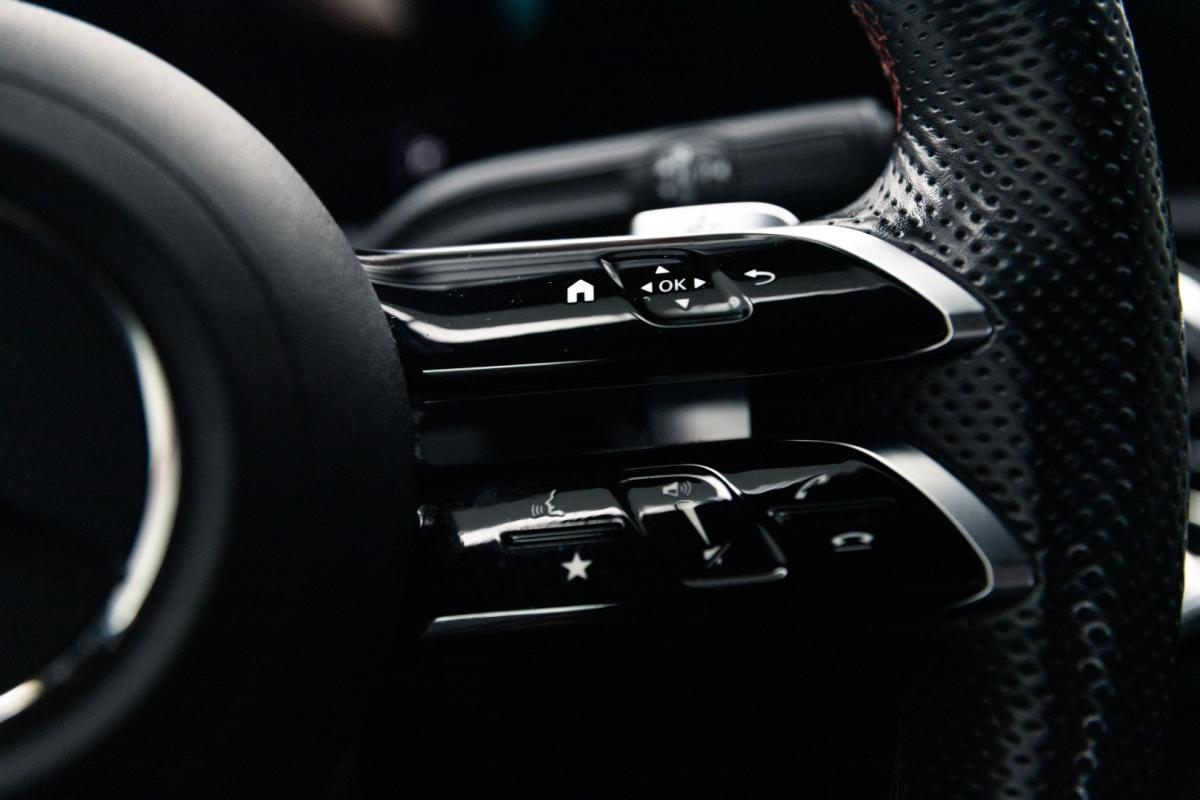 mercedes-benz-classe-a-2023-hibrido-1332cc