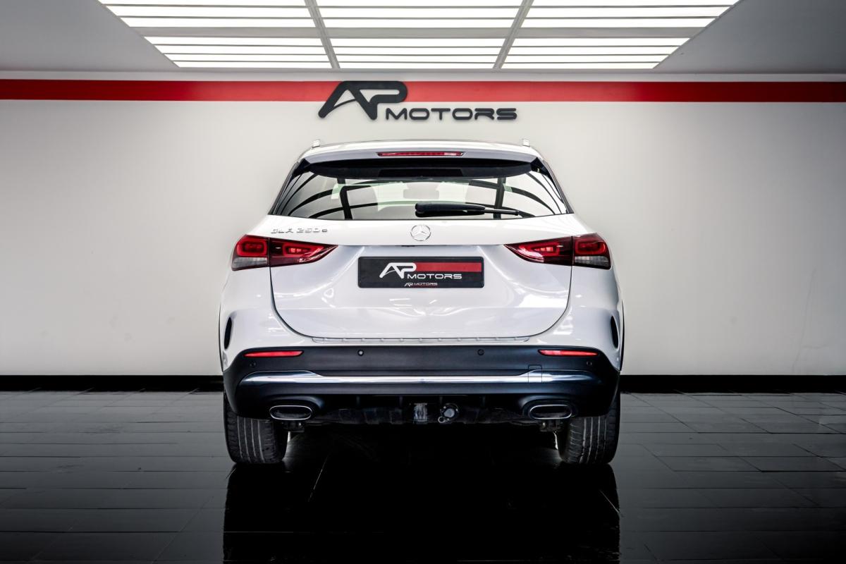 mercedes-benz-gla-2021-hibrido-1332cc