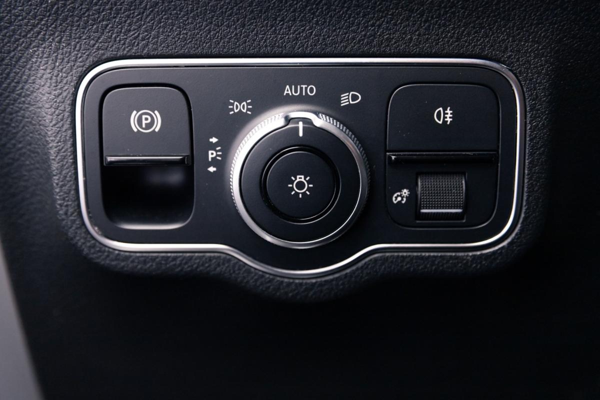 mercedes-benz-gla-2021-hibrido-1332cc