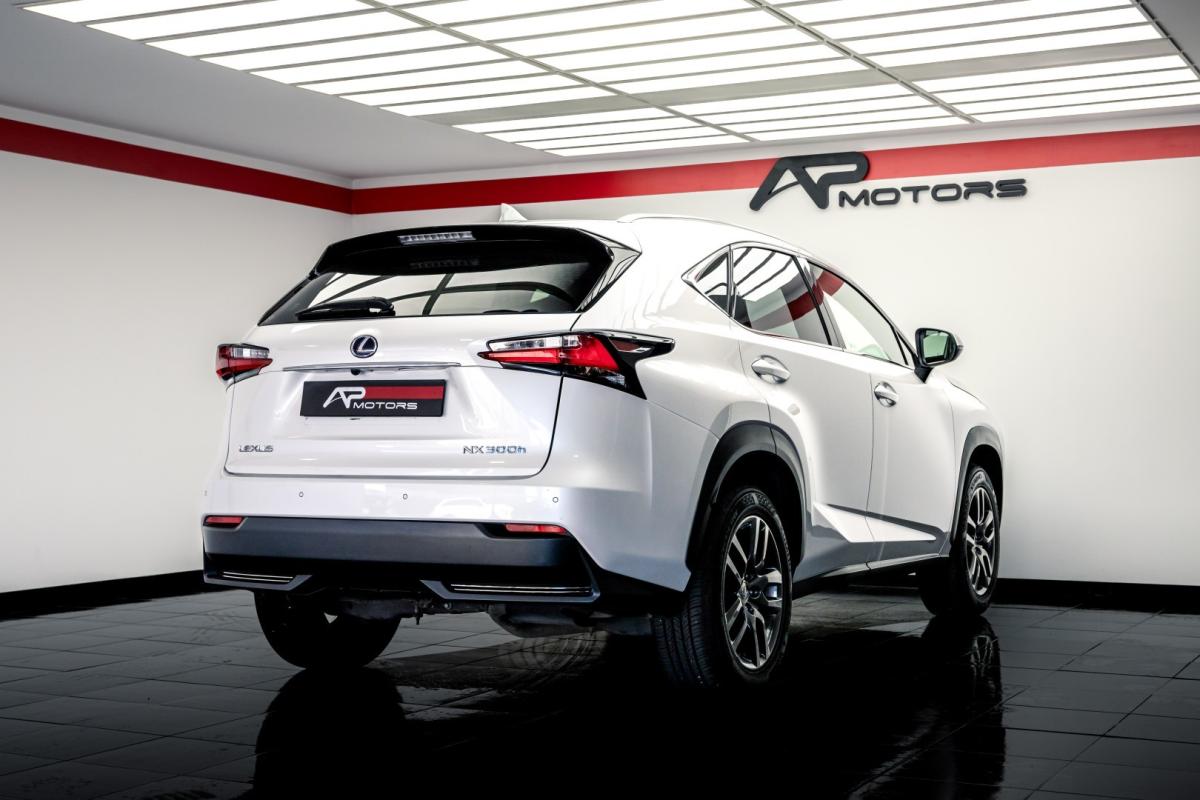 lexus-nx-300h-2016-hibrido-2494cc