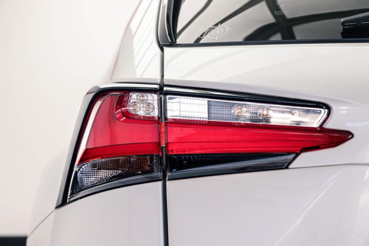lexus-nx-300h-2016-hibrido-2494cc