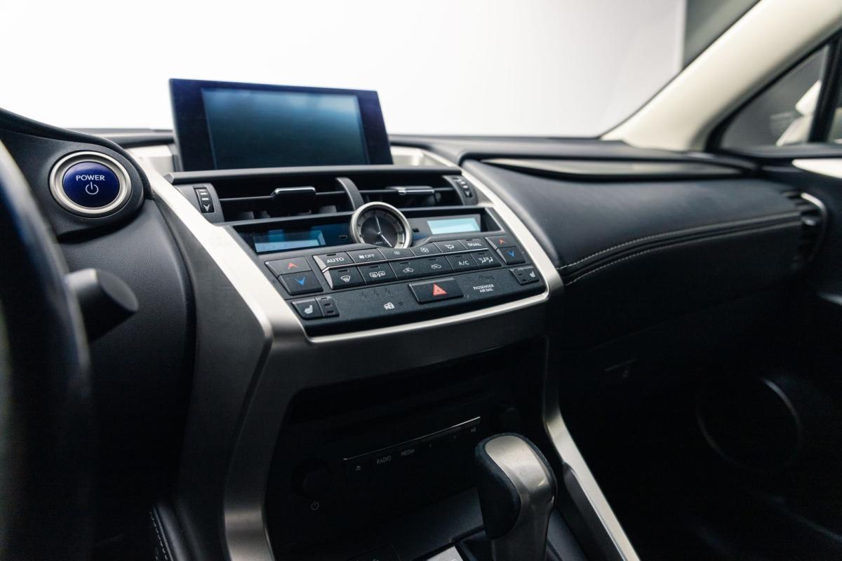 lexus-nx-300h-2016-hibrido-2494cc