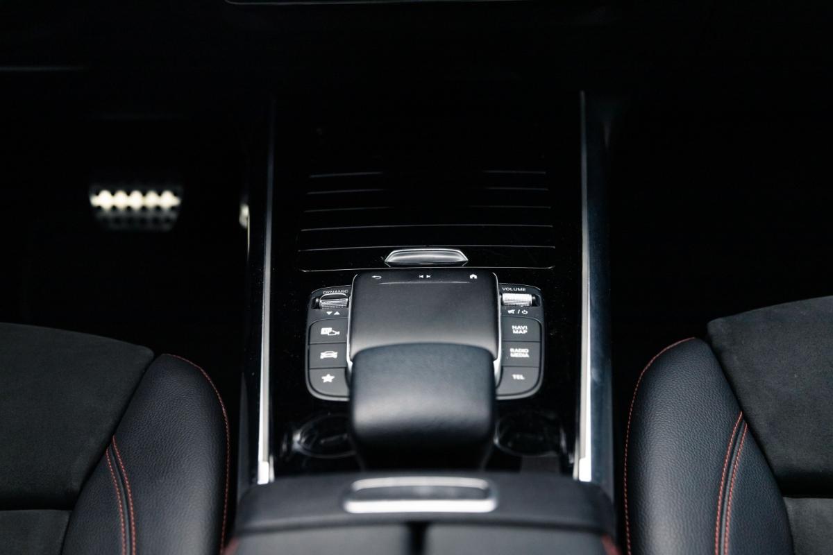 mercedes-benz-gla-2021-hibrido-1332cc