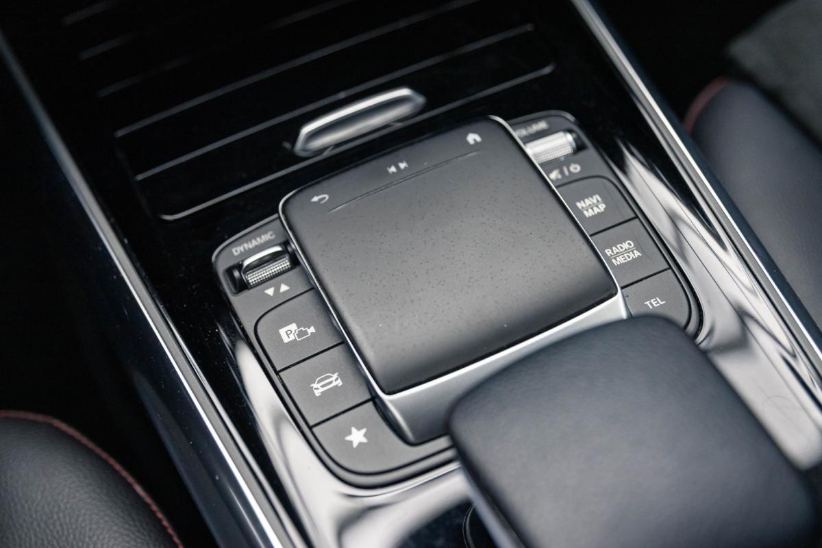 mercedes-benz-gla-2021-hibrido-1332cc