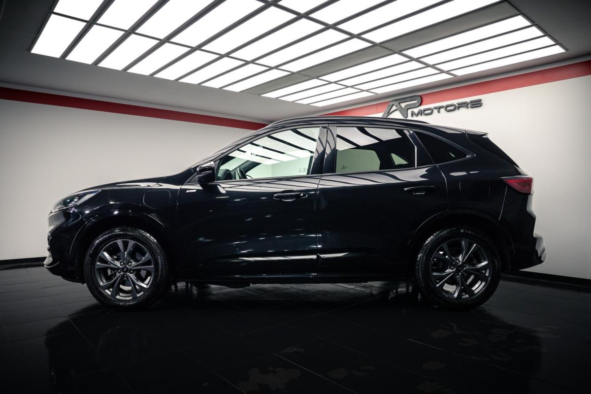 ford-kuga-2023-hibrido-2488cc