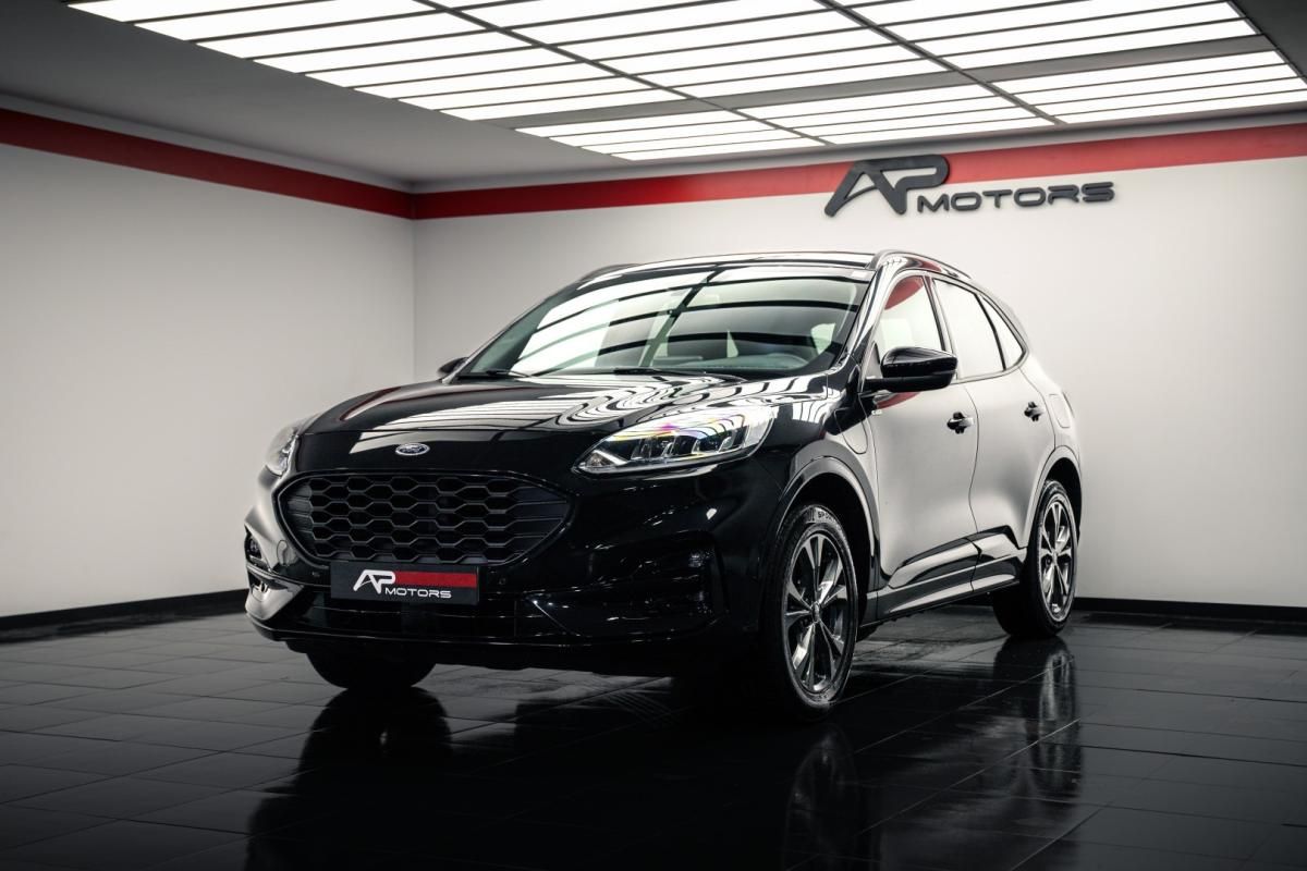 ford-kuga-2023-hibrido-2488cc