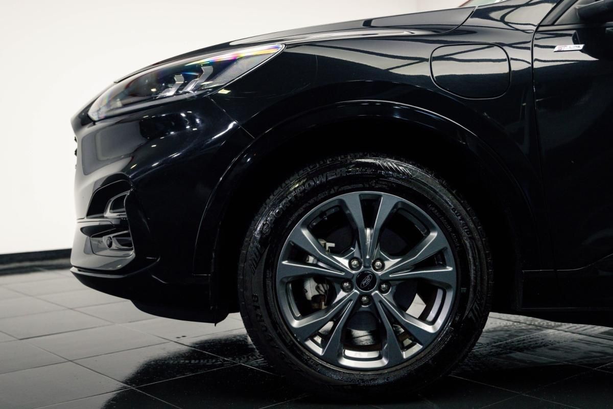 ford-kuga-2023-hibrido-2488cc