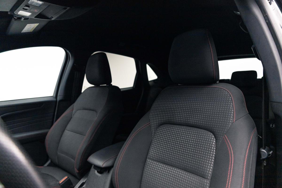 ford-kuga-2023-hibrido-2488cc