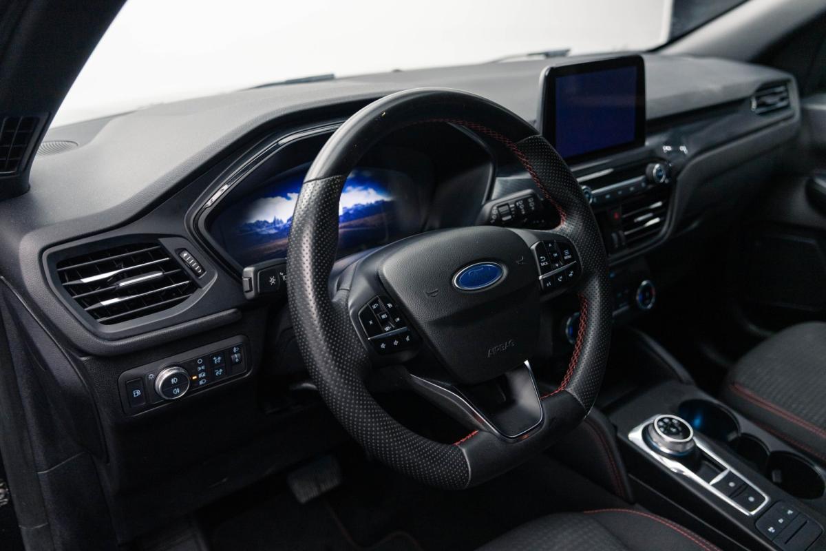 ford-kuga-2023-hibrido-2488cc