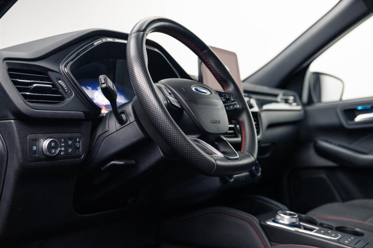 ford-kuga-2023-hibrido-2488cc