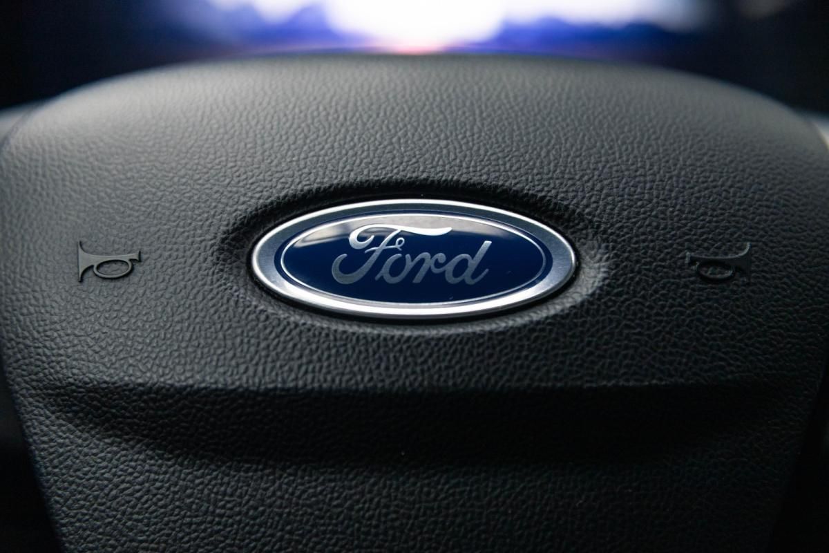ford-kuga-2023-hibrido-2488cc