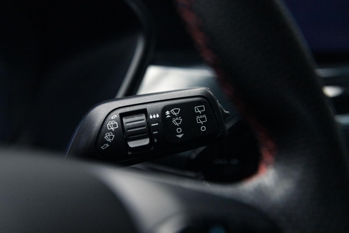 ford-kuga-2023-hibrido-2488cc