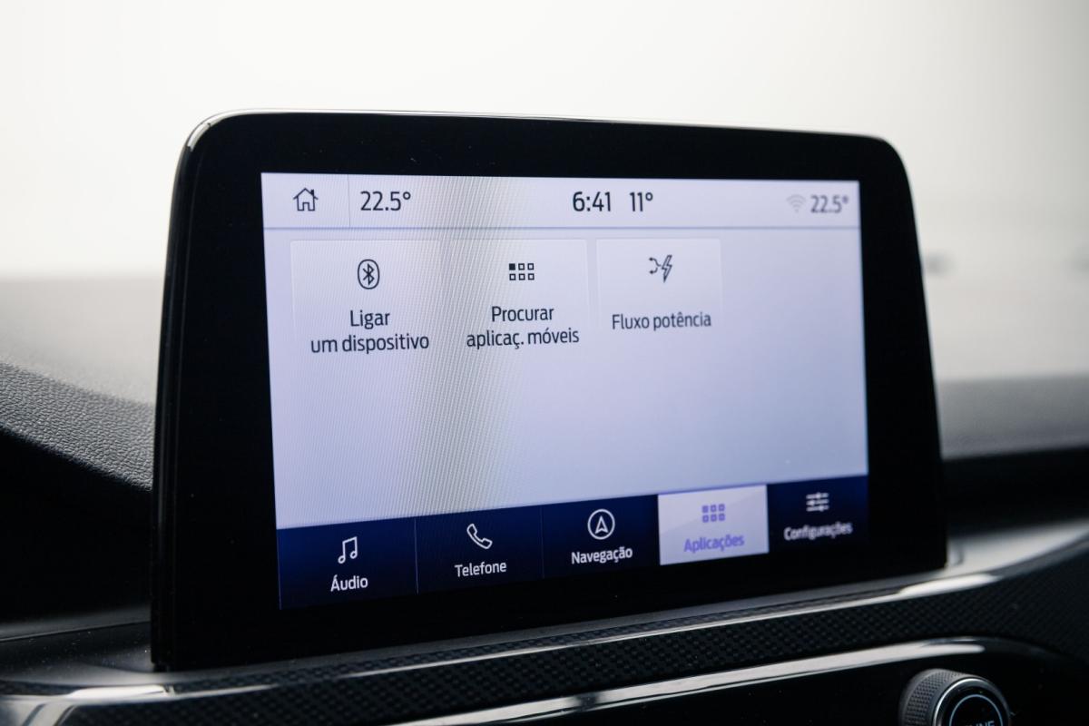 ford-kuga-2023-hibrido-2488cc