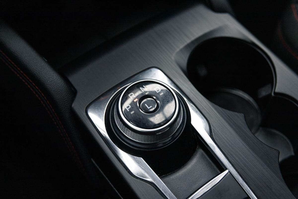ford-kuga-2023-hibrido-2488cc