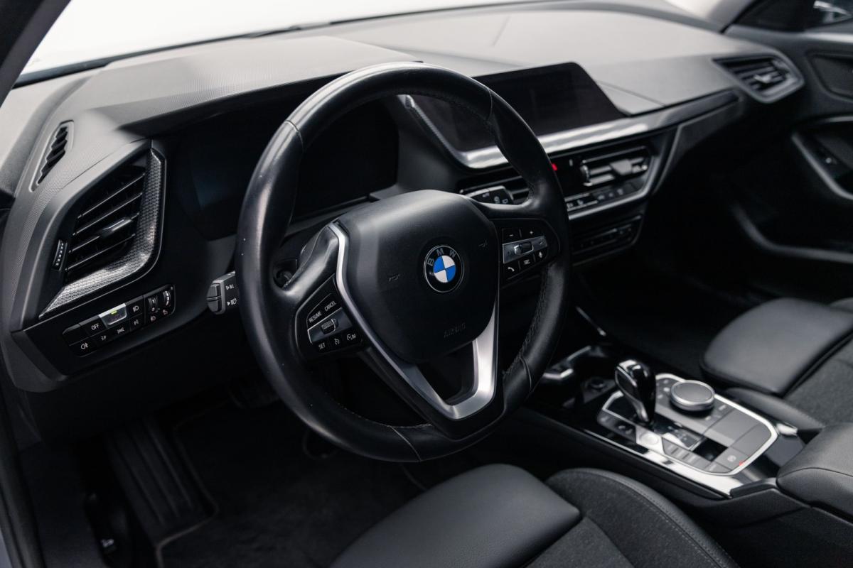 bmw-serie-1-2023-diesel-1496cc