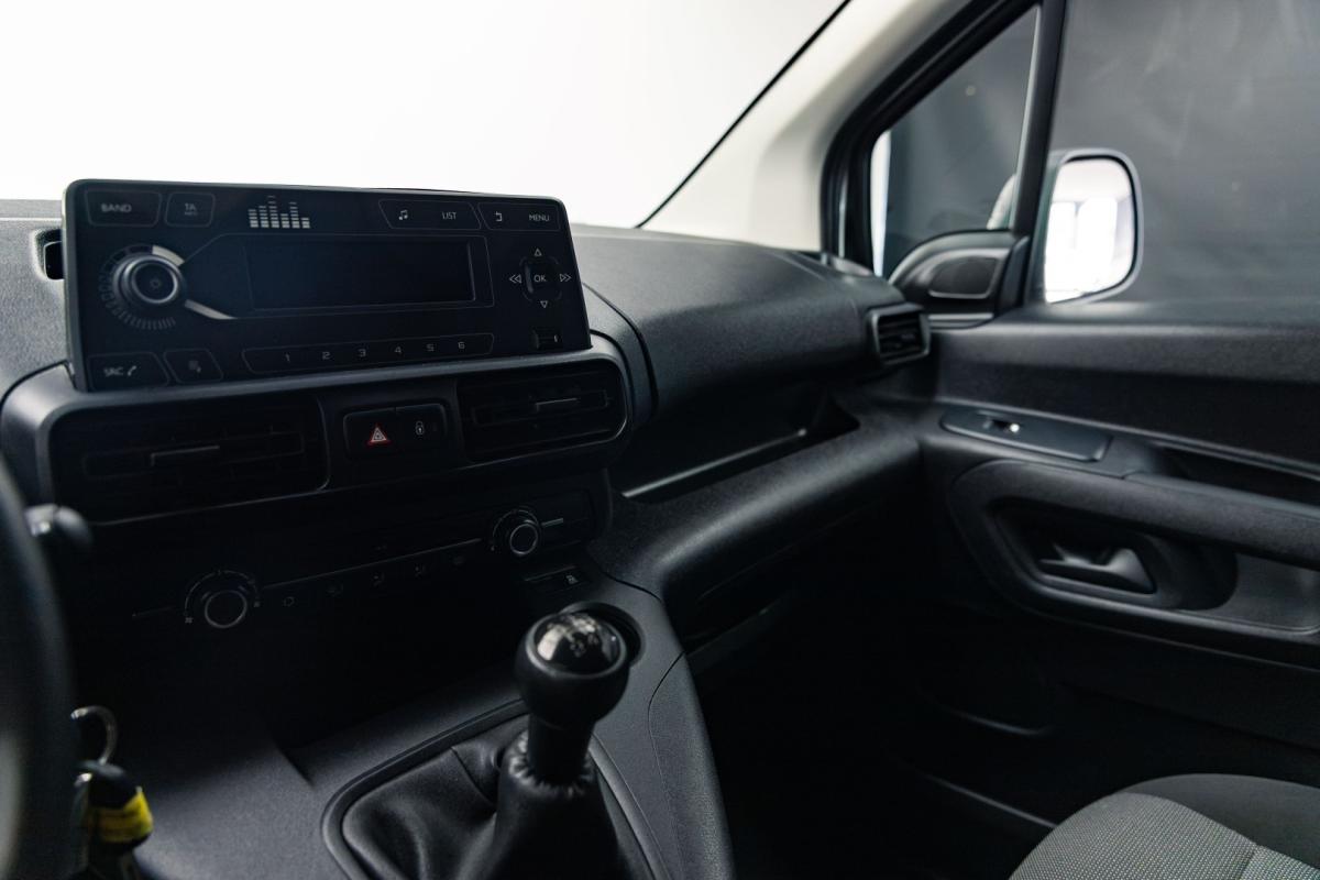 peugeot-partner-2020-diesel-1499cc