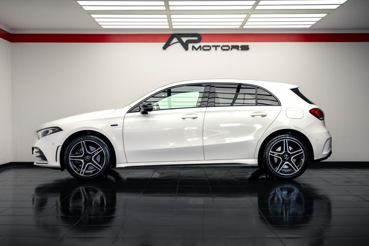 mercedes-benz-classe-a-2021-hibrido-1332cc