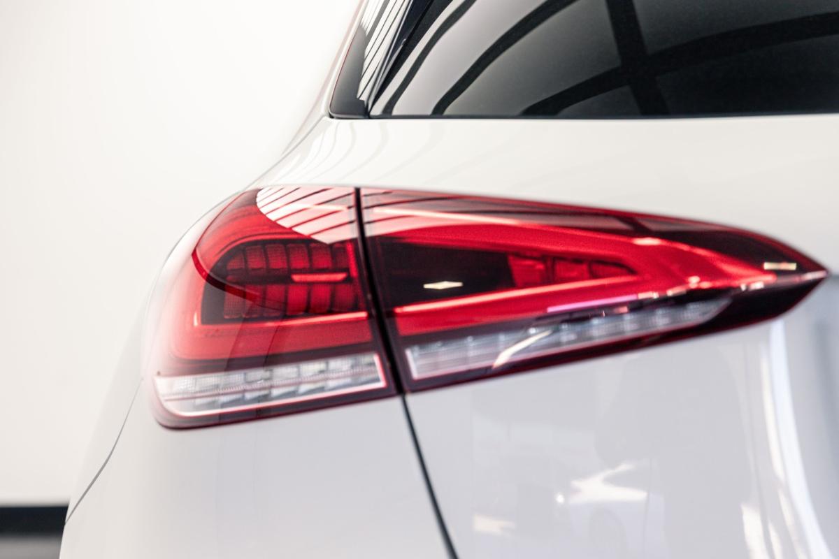 mercedes-benz-classe-a-2021-hibrido-1332cc