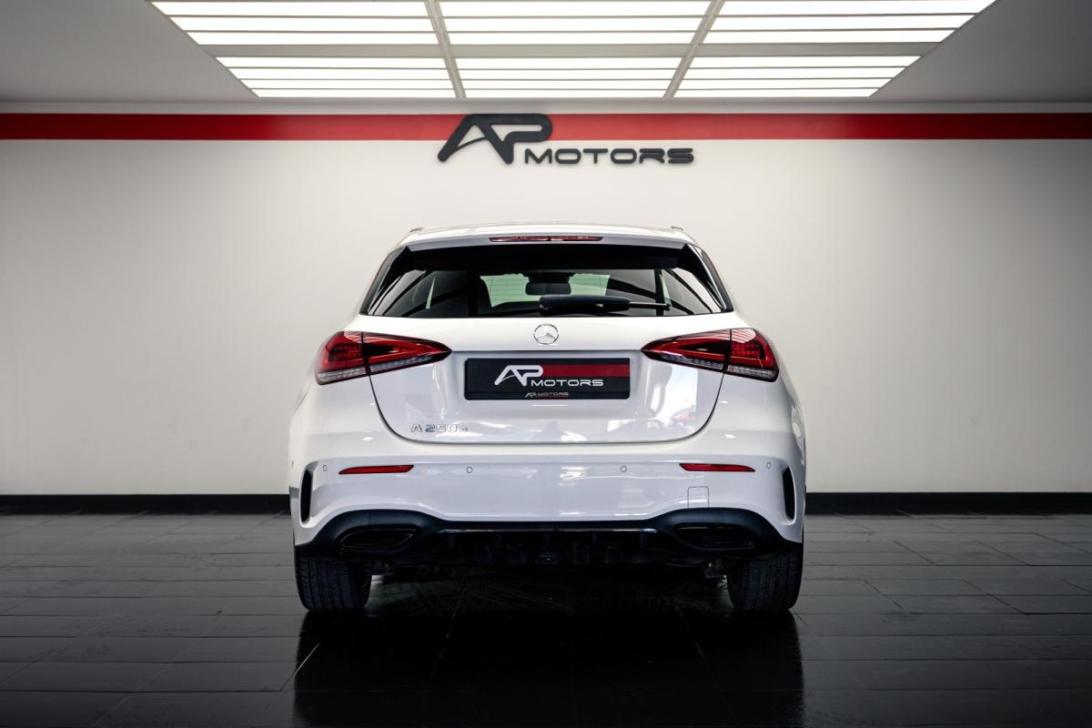 mercedes-benz-classe-a-2021-hibrido-1332cc