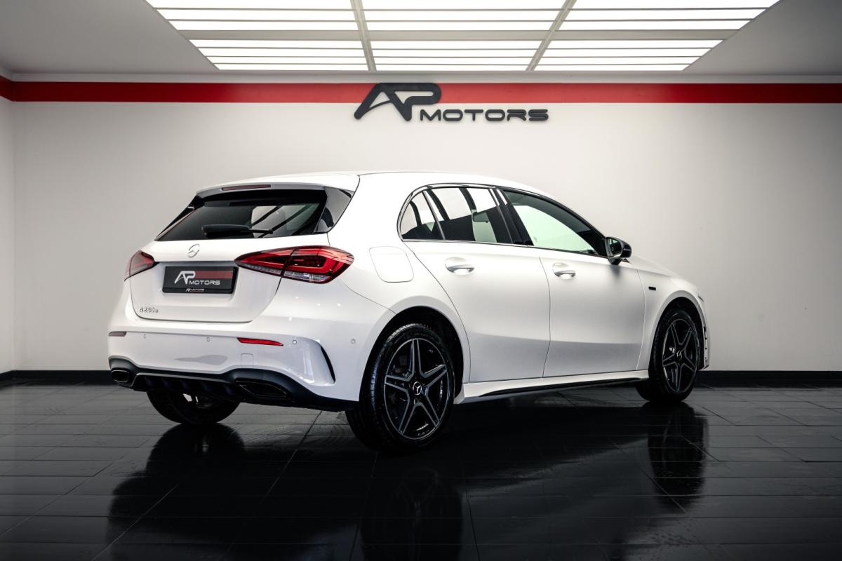 mercedes-benz-classe-a-2021-hibrido-1332cc