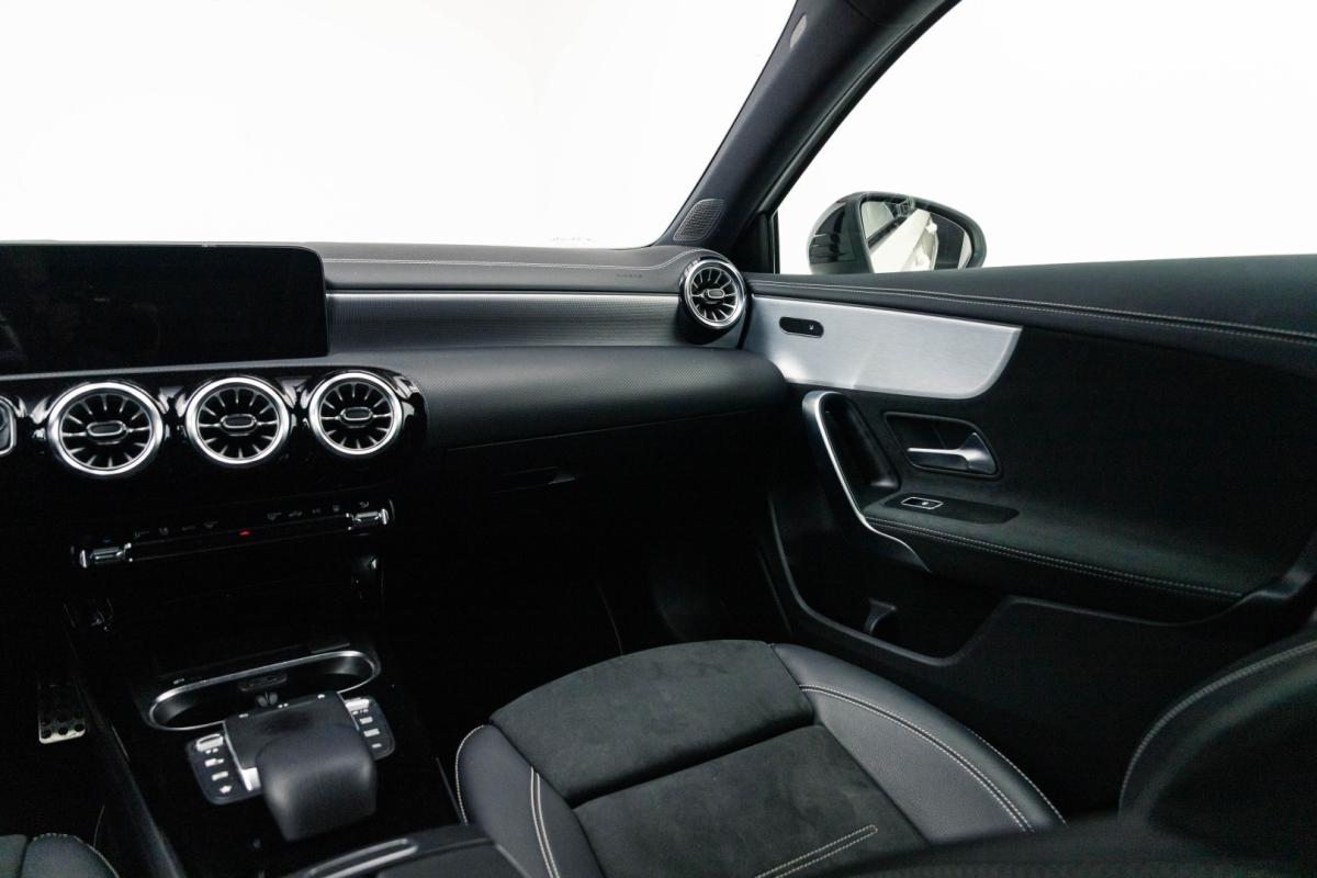 mercedes-benz-classe-a-2021-hibrido-1332cc