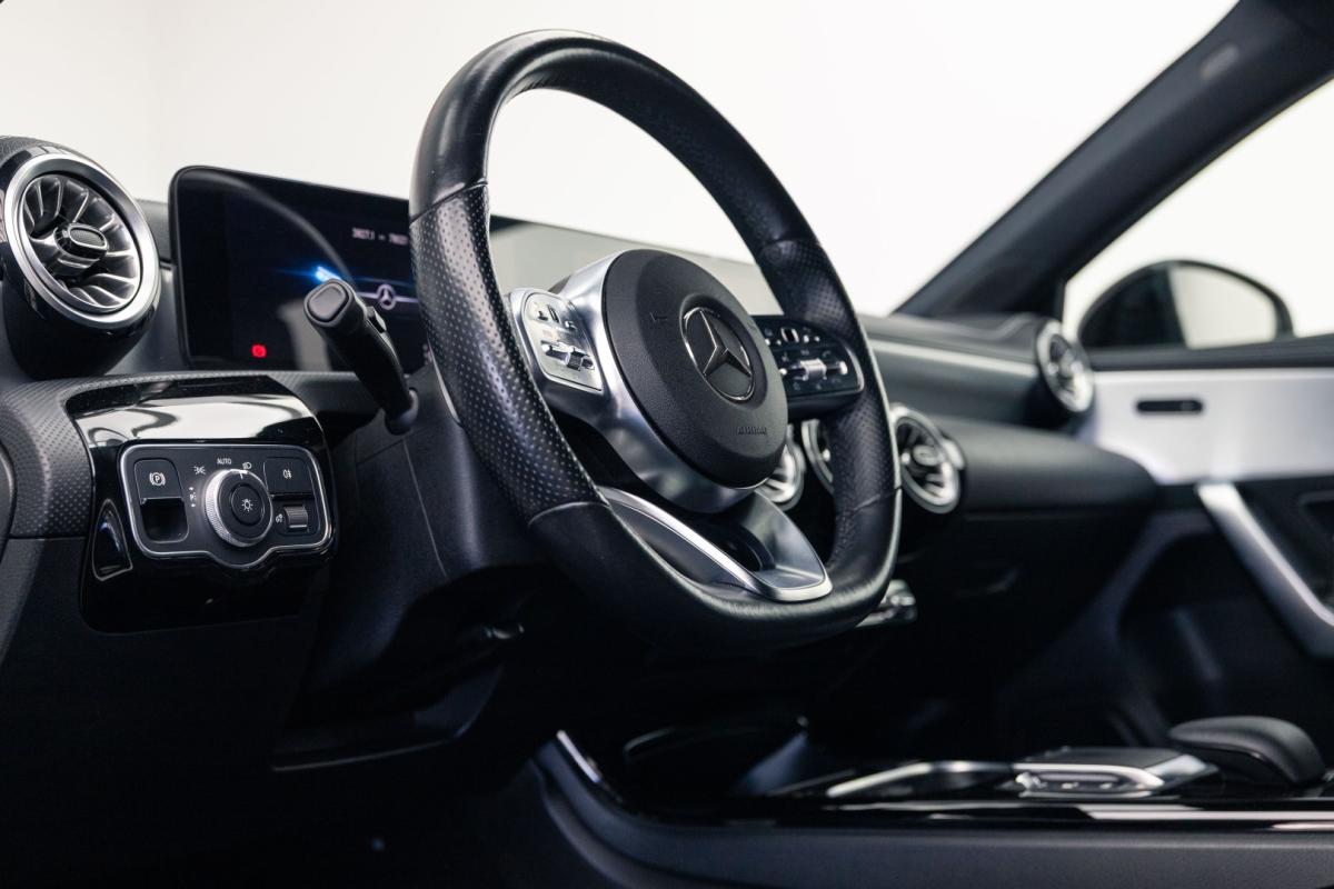 mercedes-benz-classe-a-2021-hibrido-1332cc