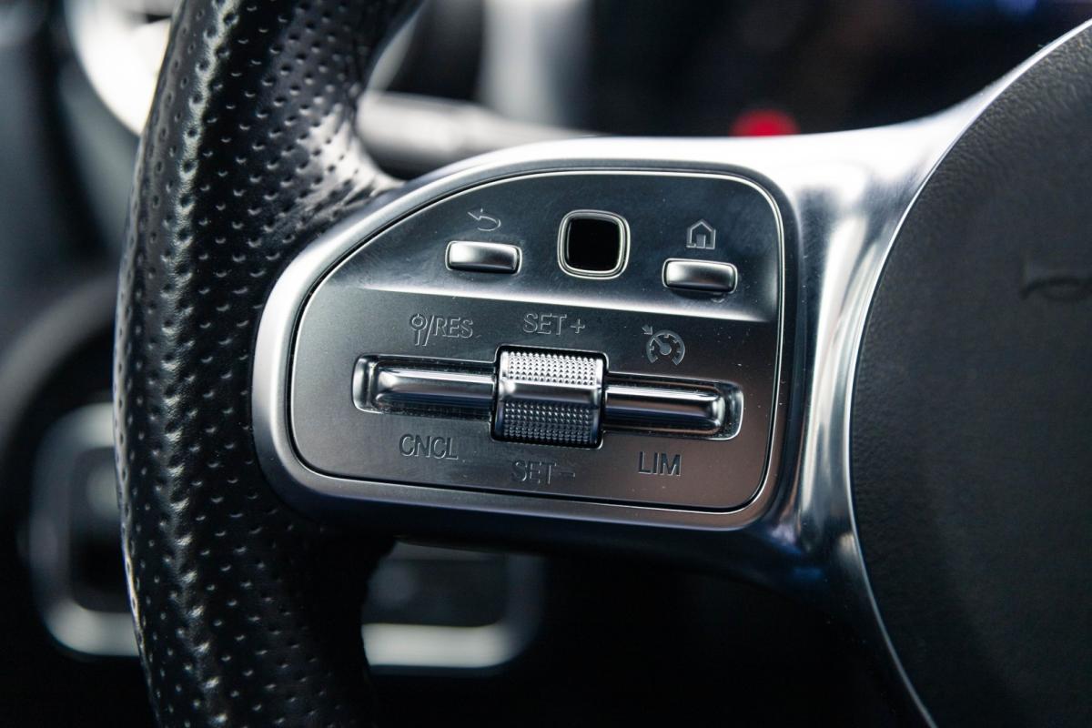 mercedes-benz-classe-a-2021-hibrido-1332cc