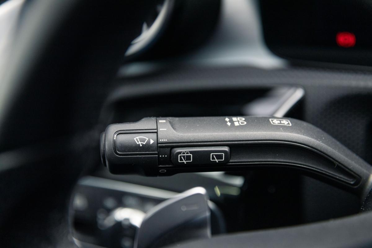 mercedes-benz-classe-a-2021-hibrido-1332cc