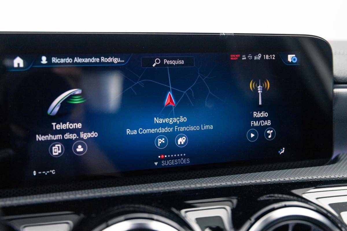 mercedes-benz-classe-a-2021-hibrido-1332cc
