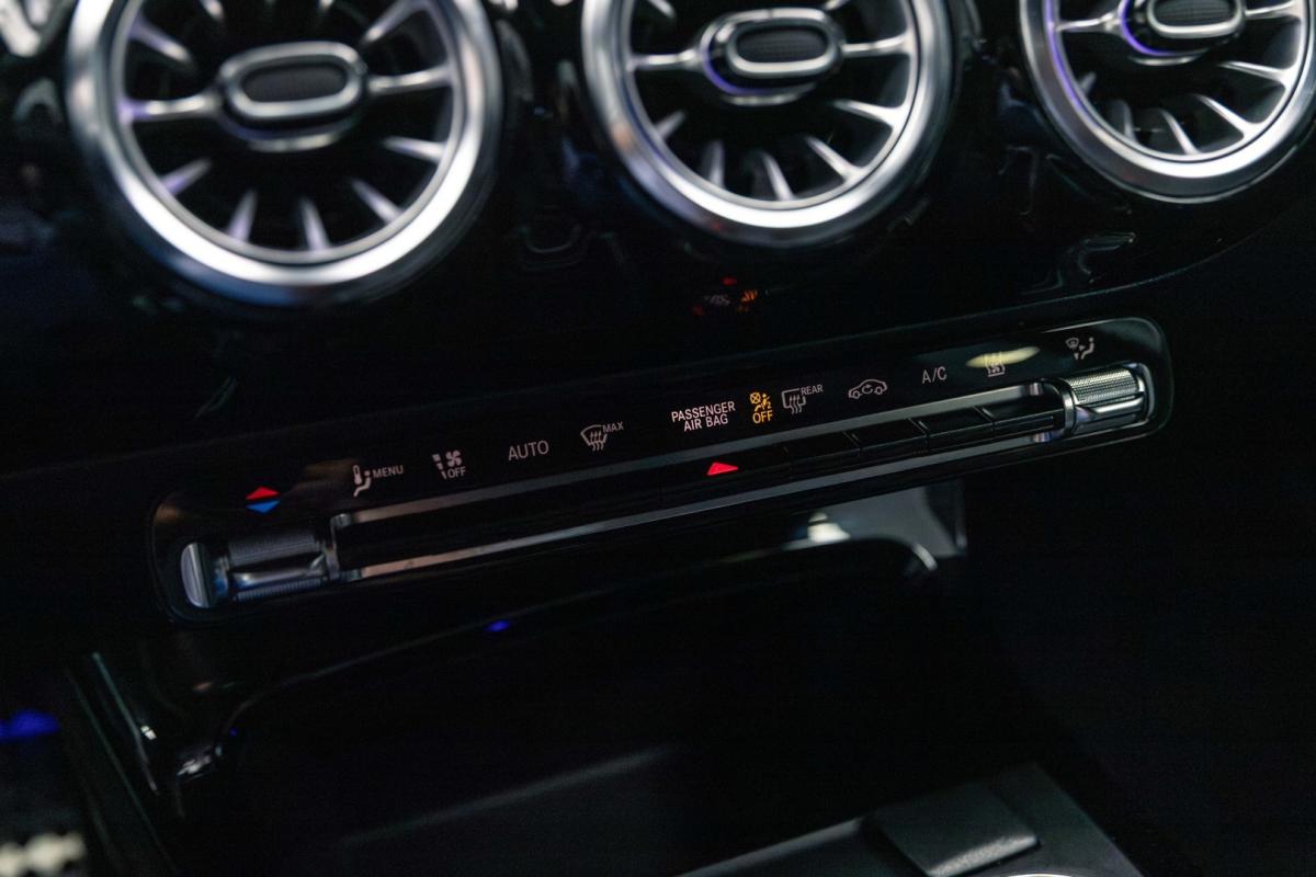 mercedes-benz-classe-a-2021-hibrido-1332cc