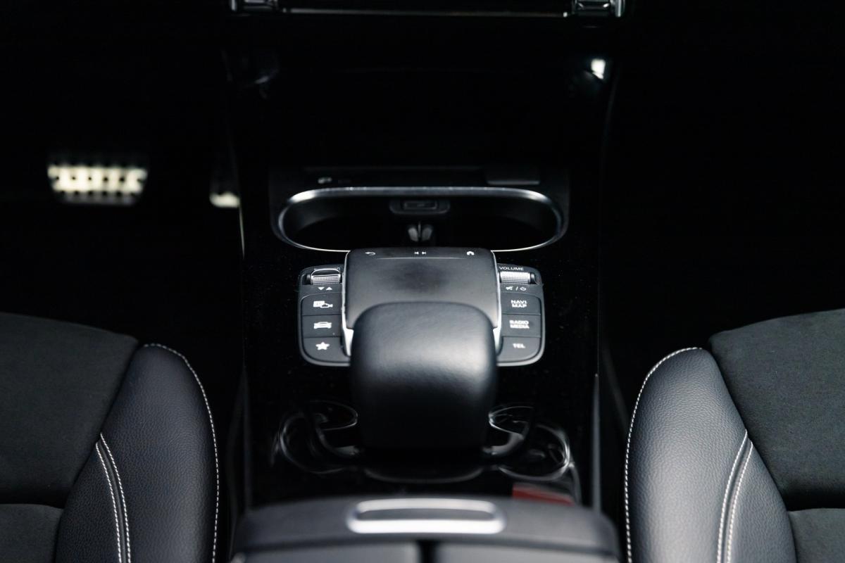 mercedes-benz-classe-a-2021-hibrido-1332cc