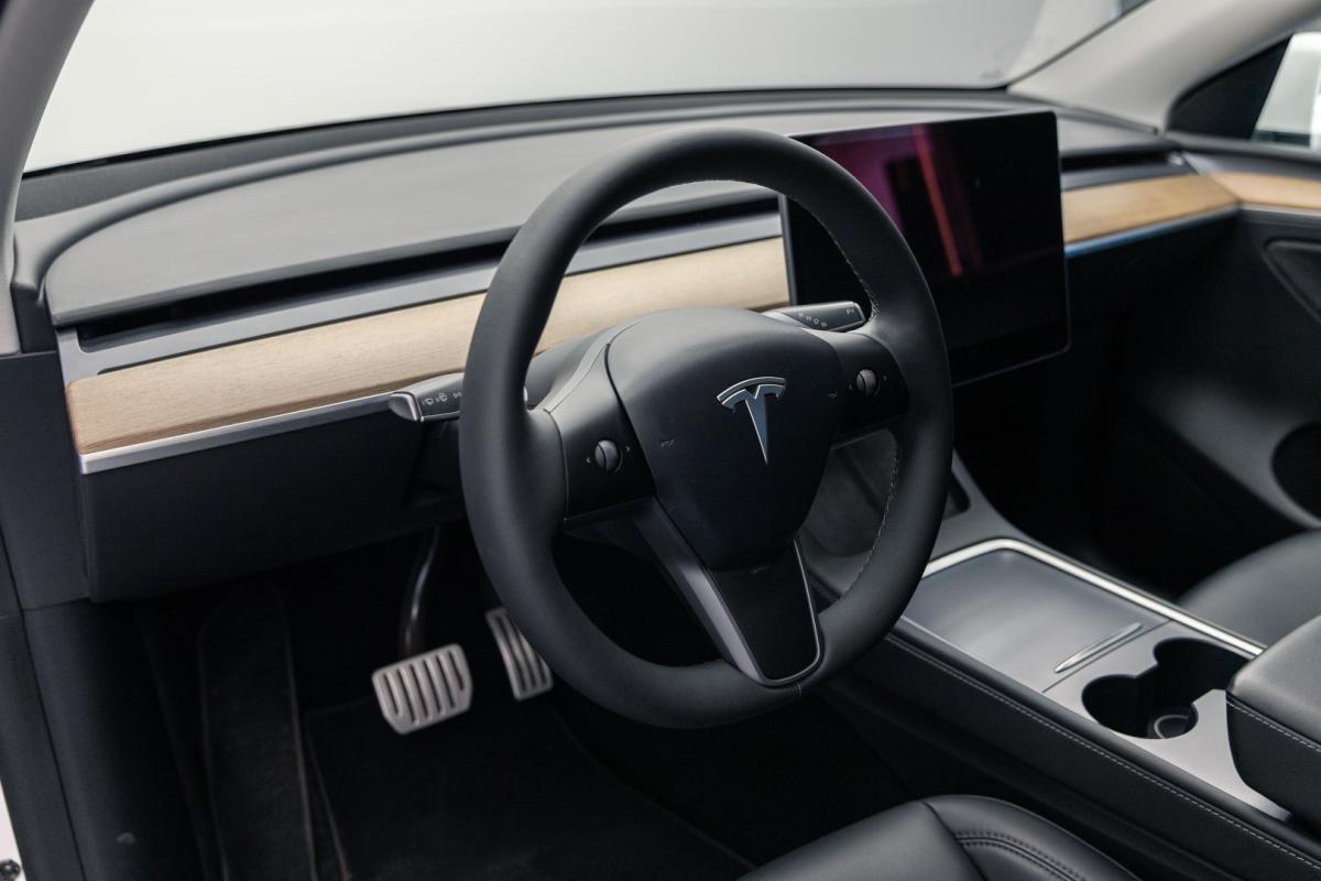 tesla-model-y-2022-eletrico-0cc