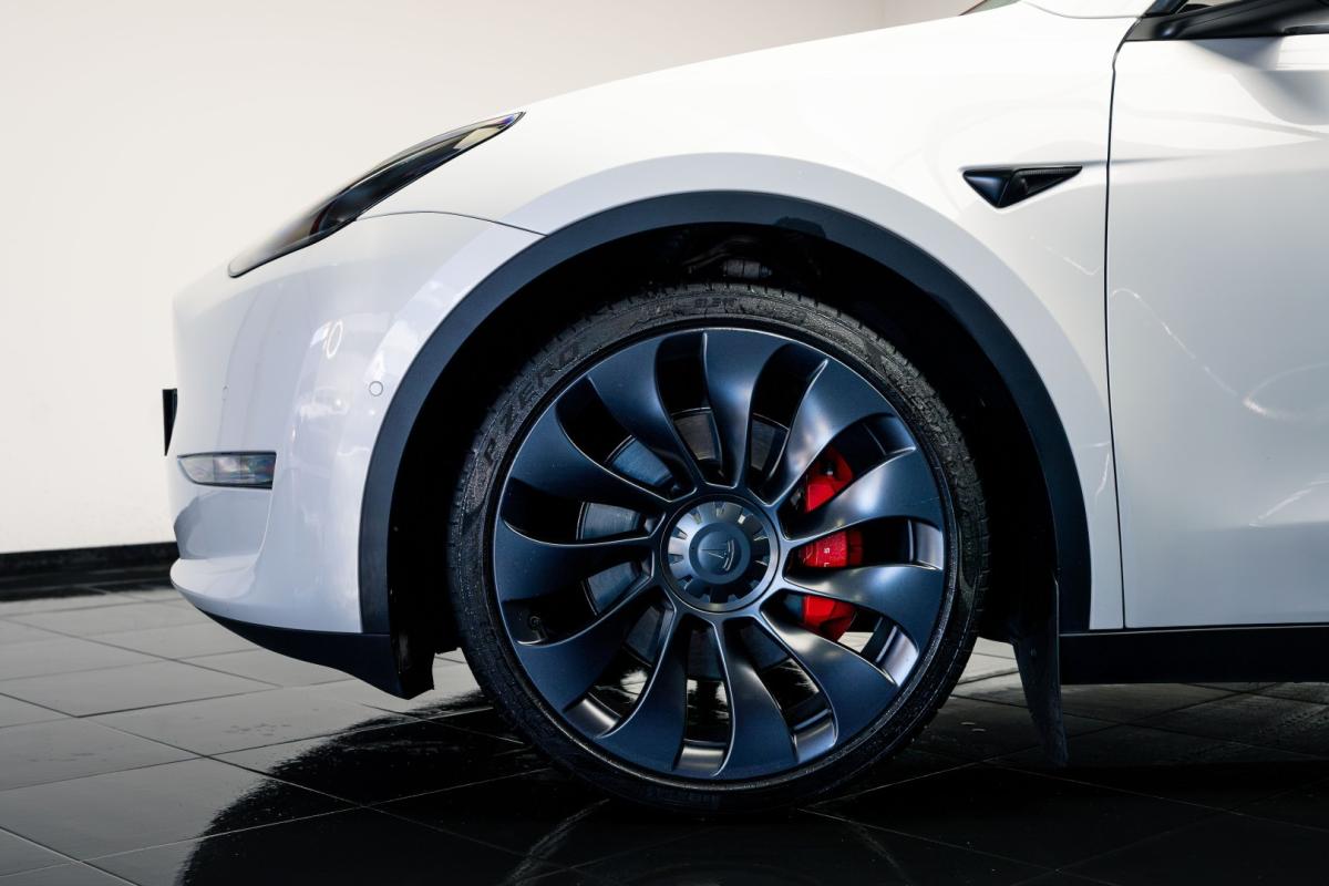 tesla-model-y-2022-eletrico-0cc