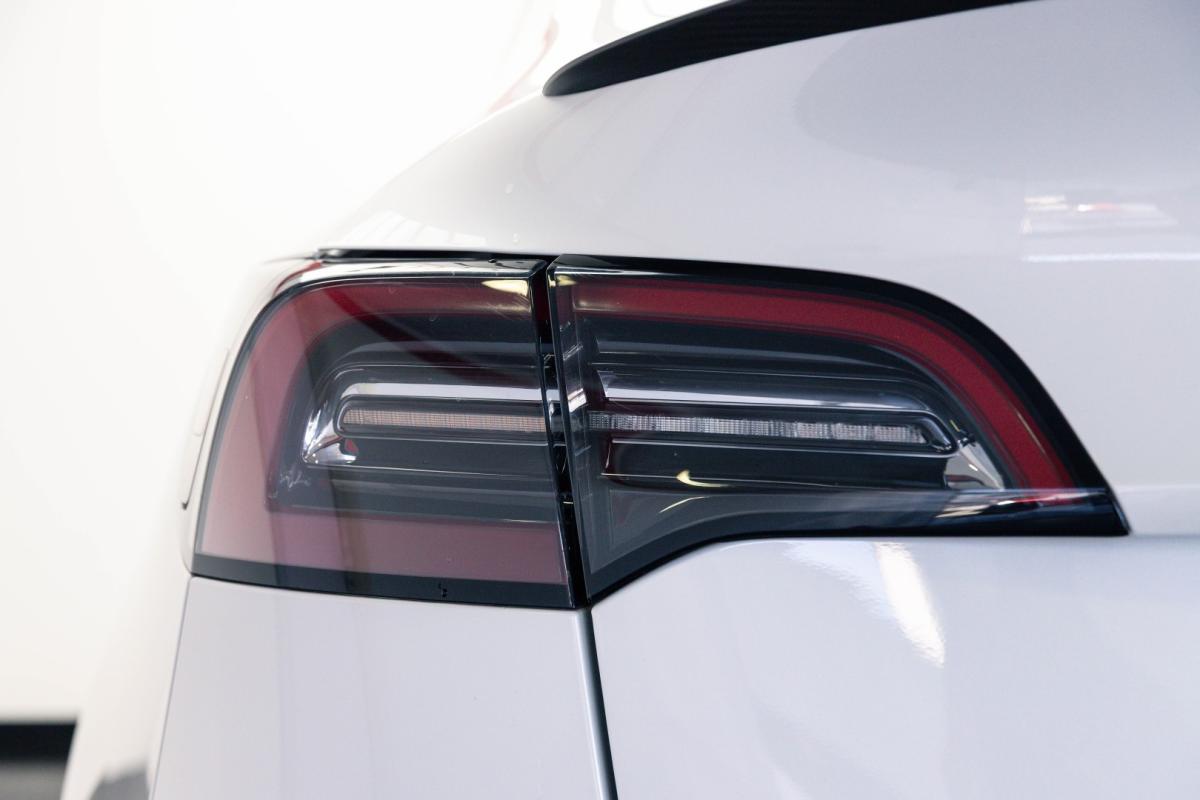tesla-model-y-2022-eletrico-0cc