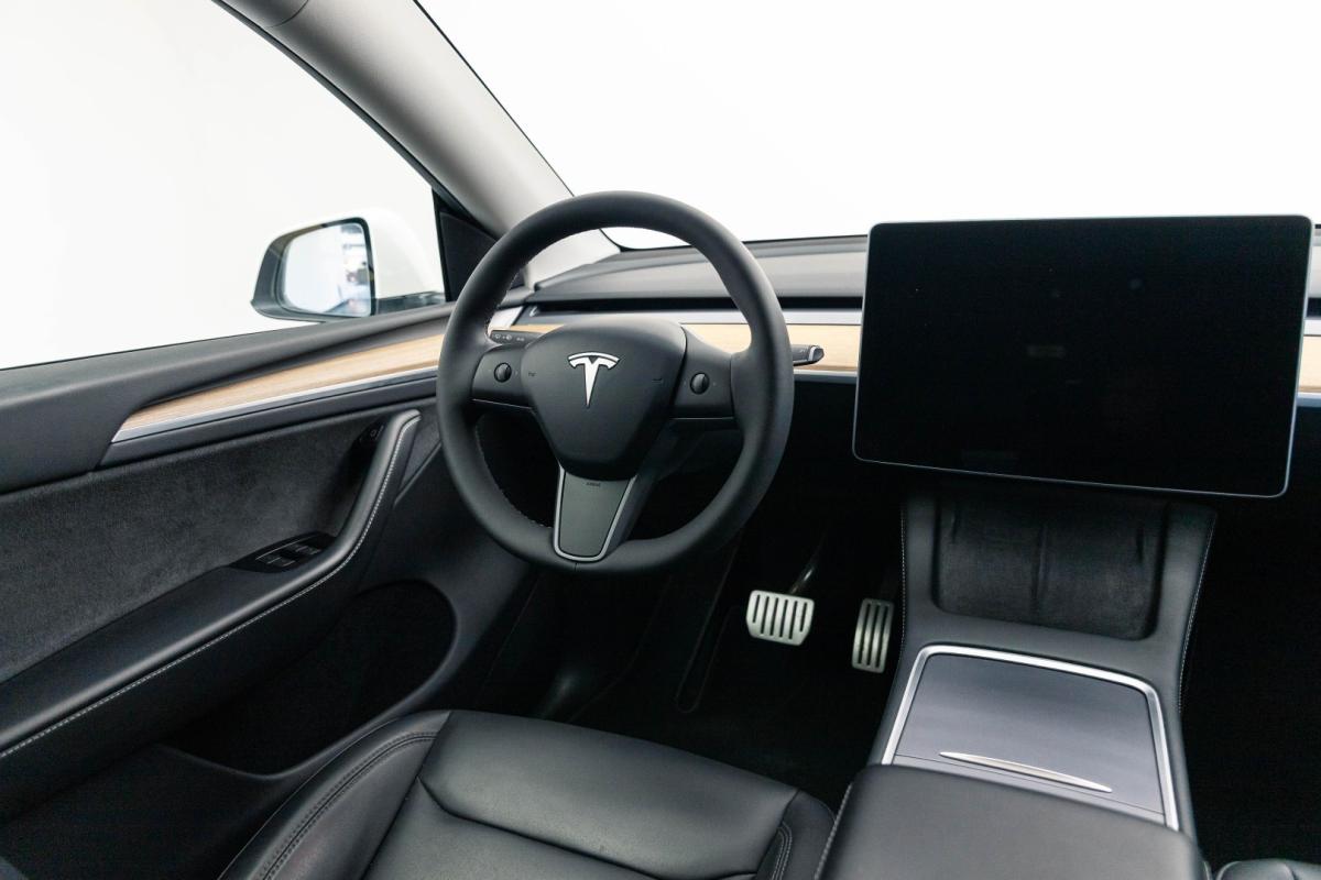 tesla-model-y-2022-eletrico-0cc