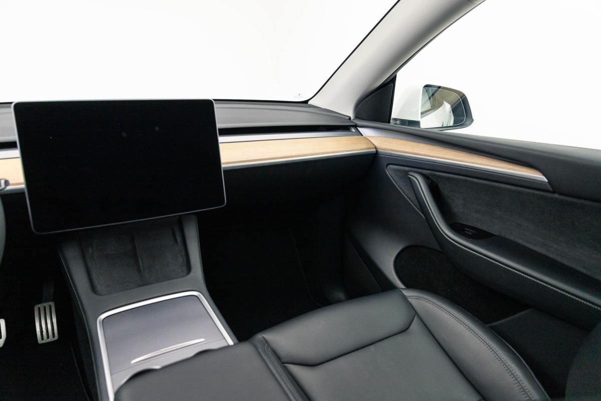 tesla-model-y-2022-eletrico-0cc