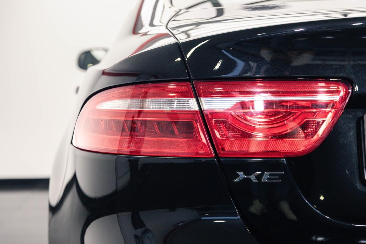 jaguar-xe-2015-diesel-1999cc