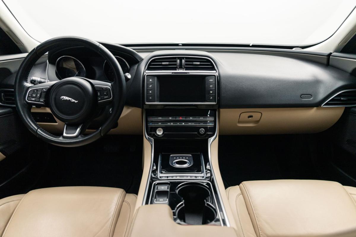 jaguar-xe-2015-diesel-1999cc