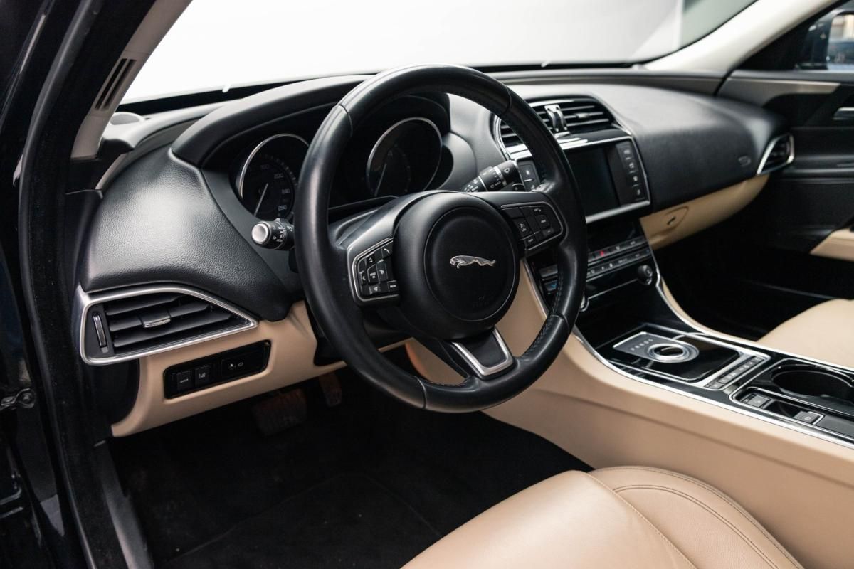 jaguar-xe-2015-diesel-1999cc