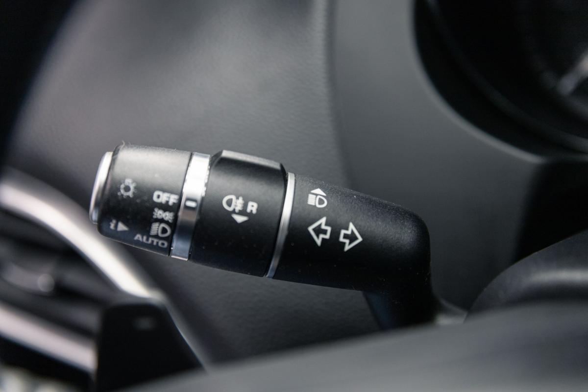 jaguar-xe-2015-diesel-1999cc