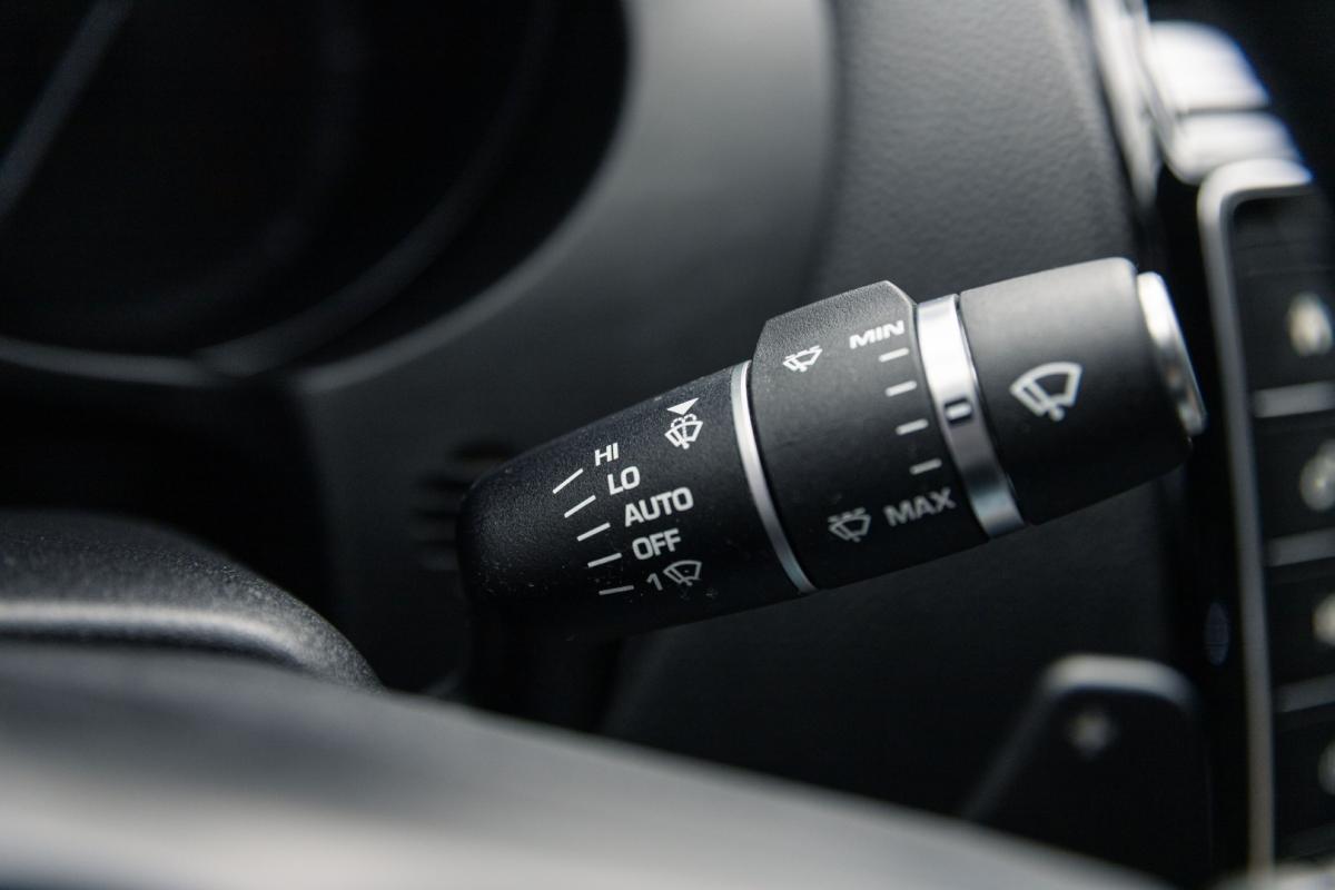jaguar-xe-2015-diesel-1999cc