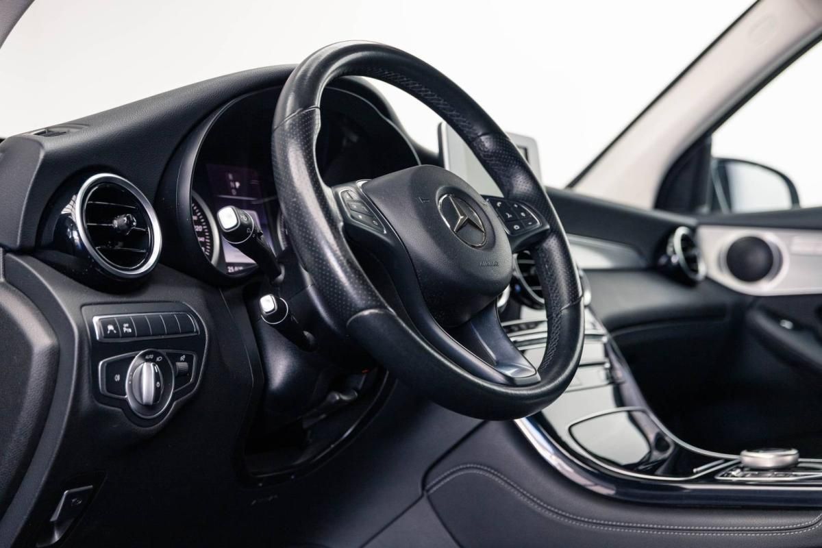 mercedes-benz-glc-2019-diesel-2143cc