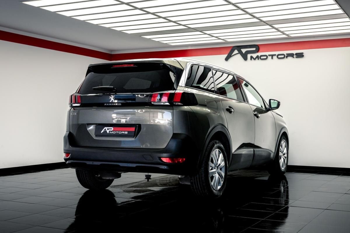 peugeot-5008-2019-diesel-1499cc